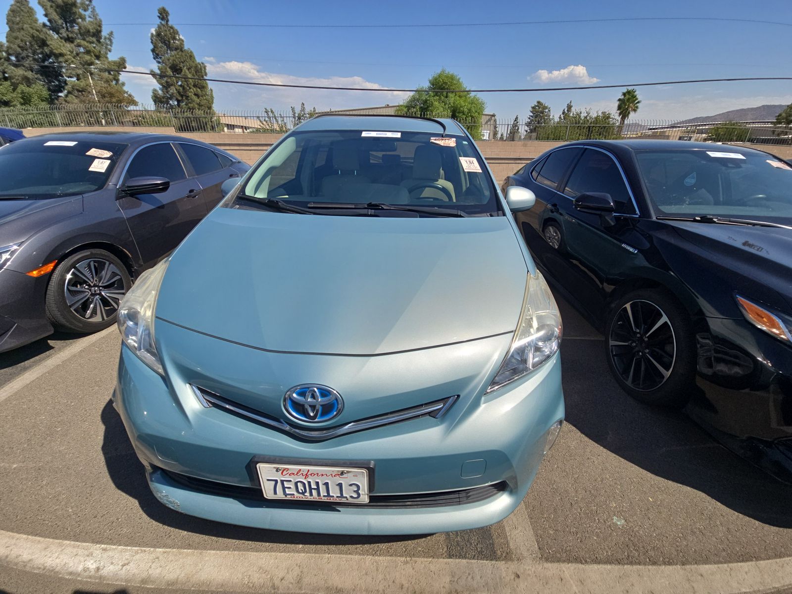 2014 Toyota Prius v Three FWD