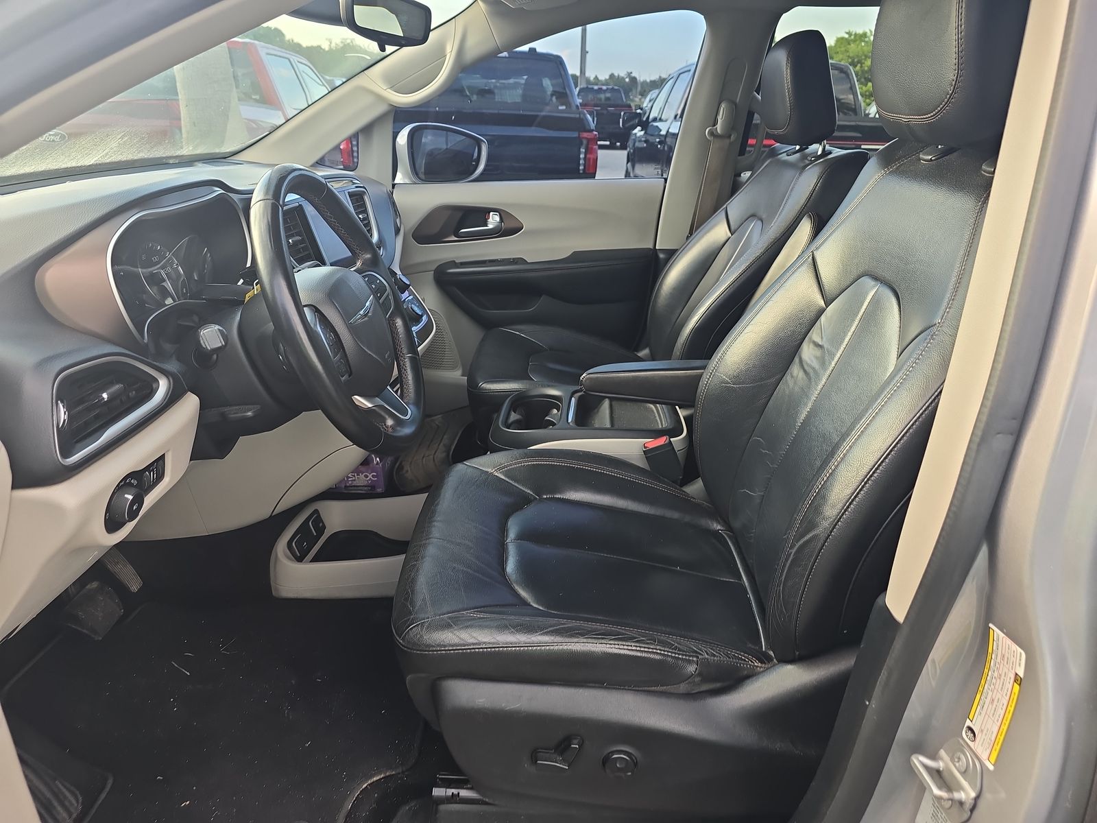 2017 Chrysler Pacifica Touring L FWD