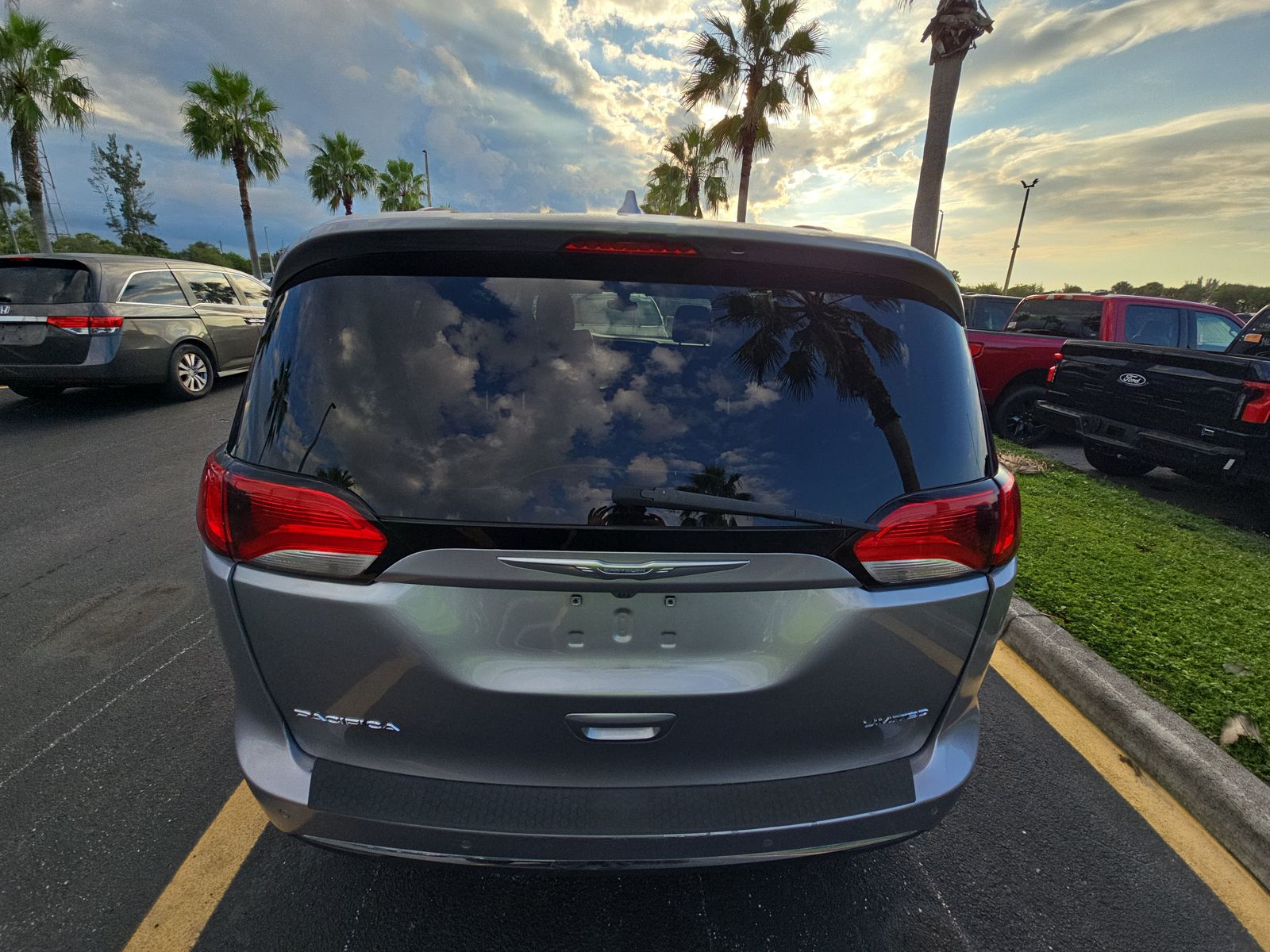 2017 Chrysler Pacifica Touring L FWD