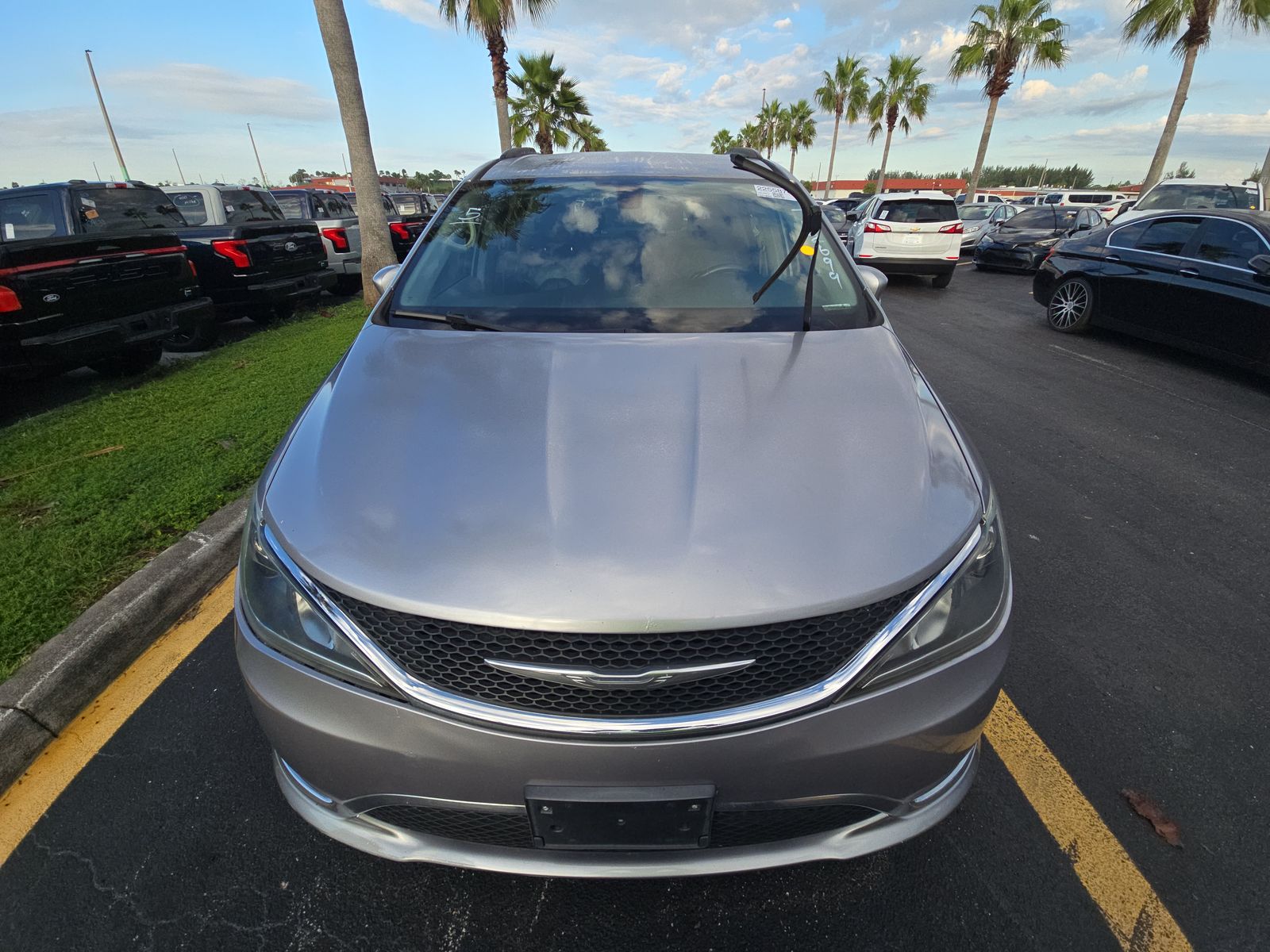 2017 Chrysler Pacifica Touring L FWD