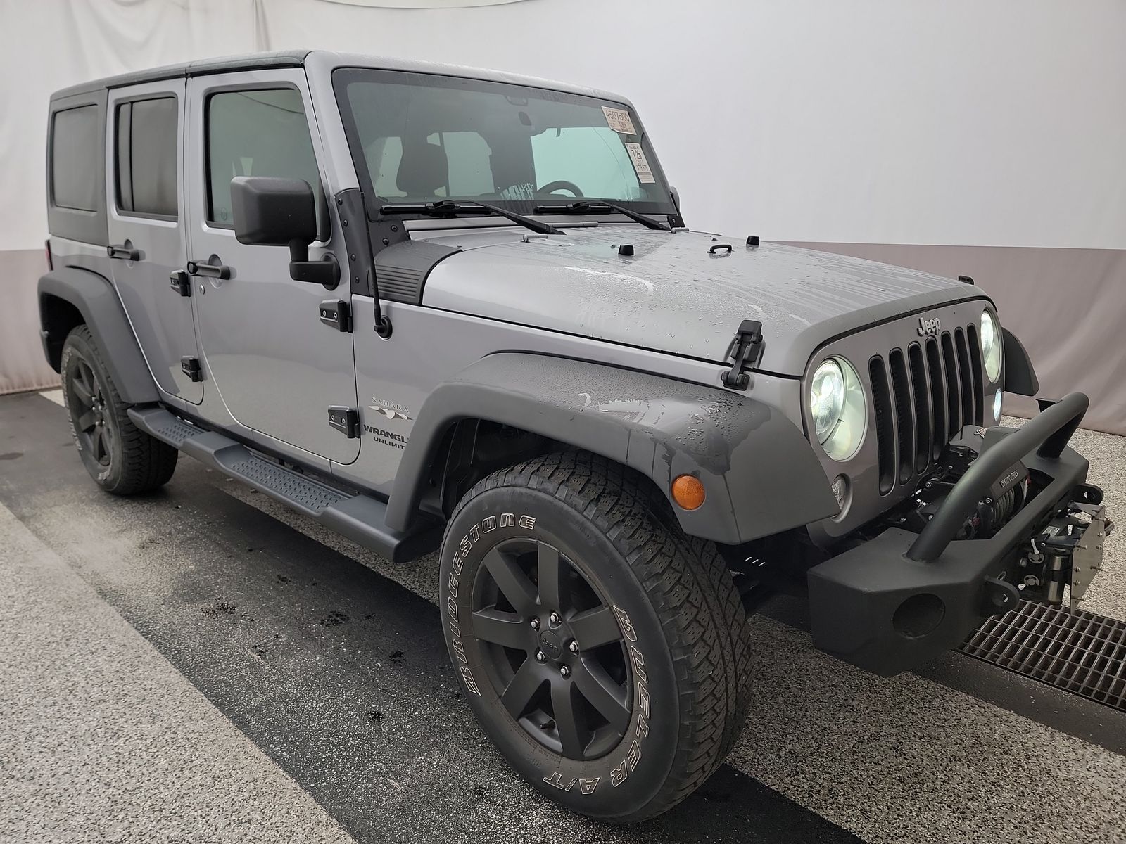 2017 Jeep Wrangler Unlimited Sahara AWD