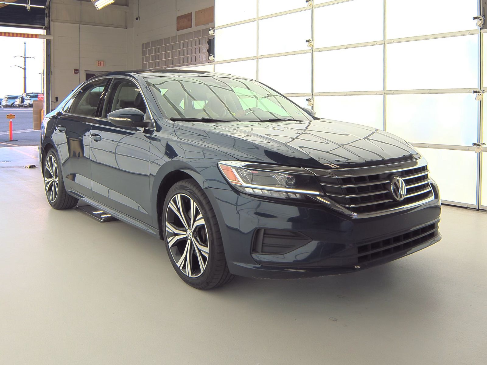 2021 Volkswagen Passat 2.0T SE FWD