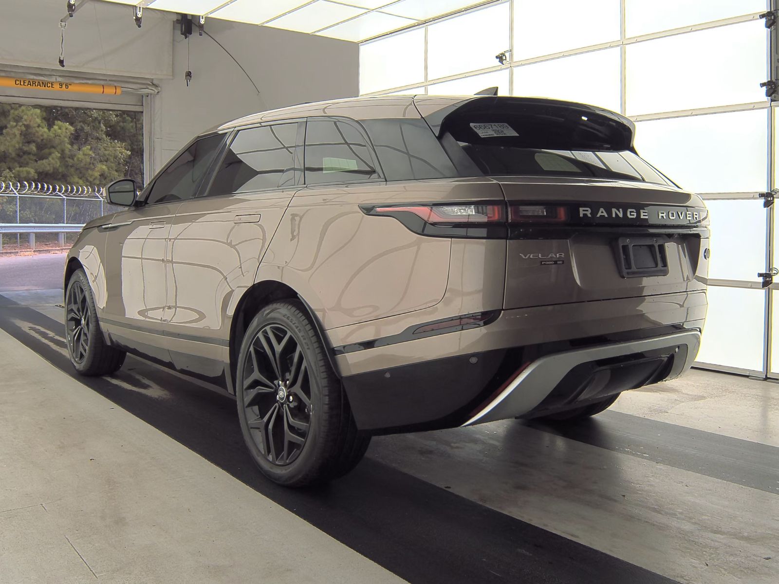 2018 Land Rover Range Rover Velar R-Dynamic SE AWD