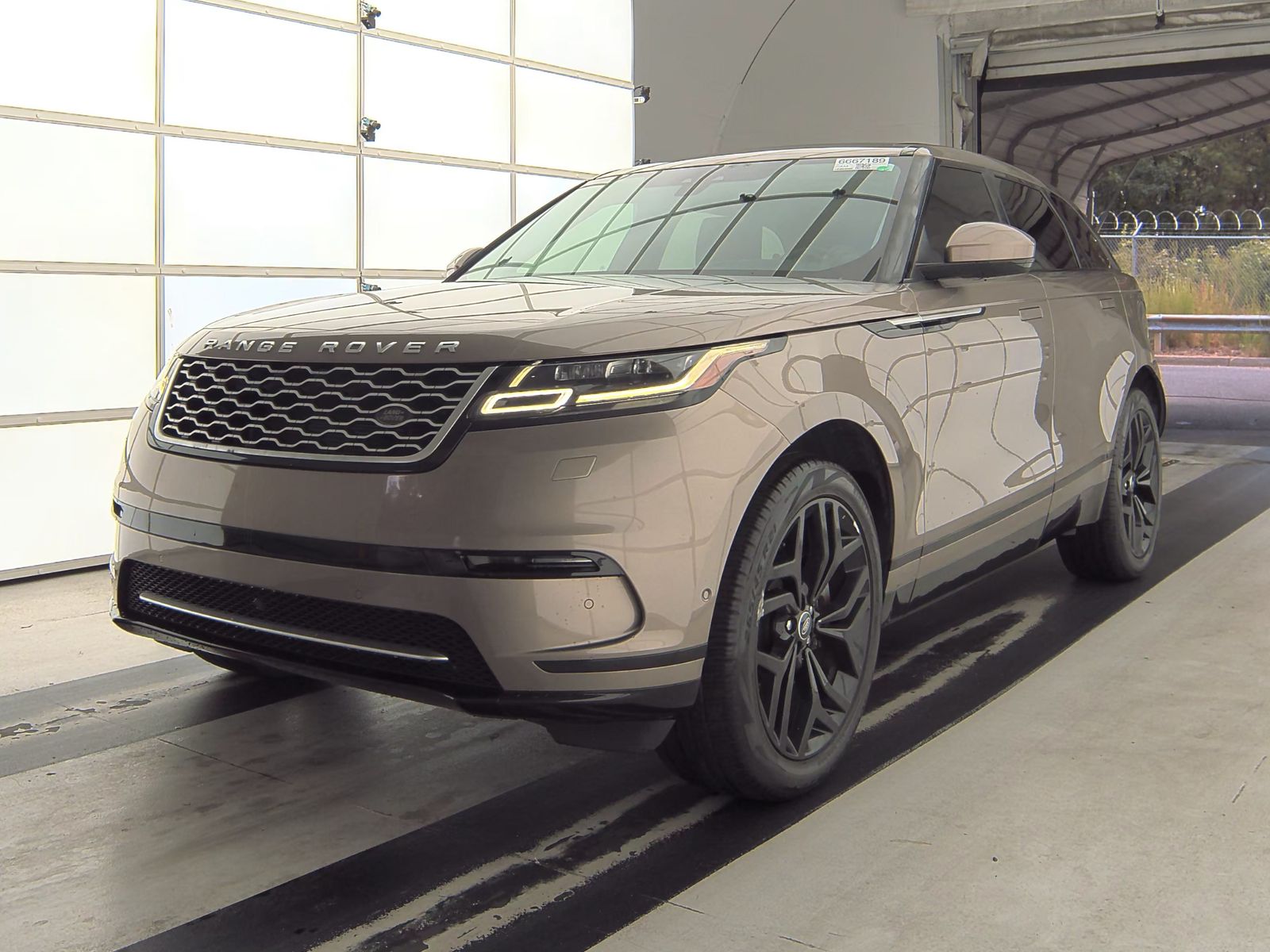 2018 Land Rover Range Rover Velar R-Dynamic SE AWD