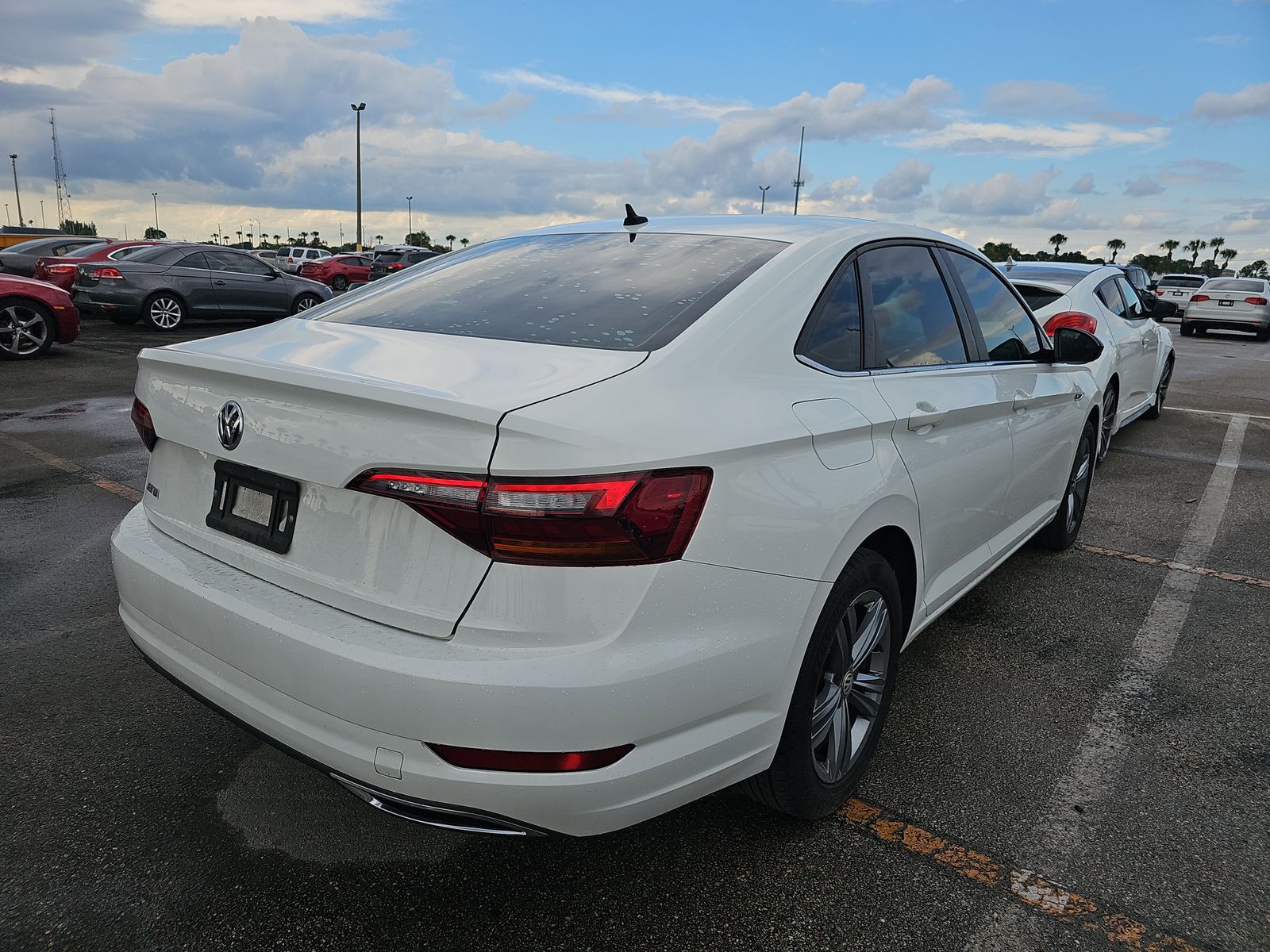 2019 Volkswagen Jetta 1.4T R-Line FWD