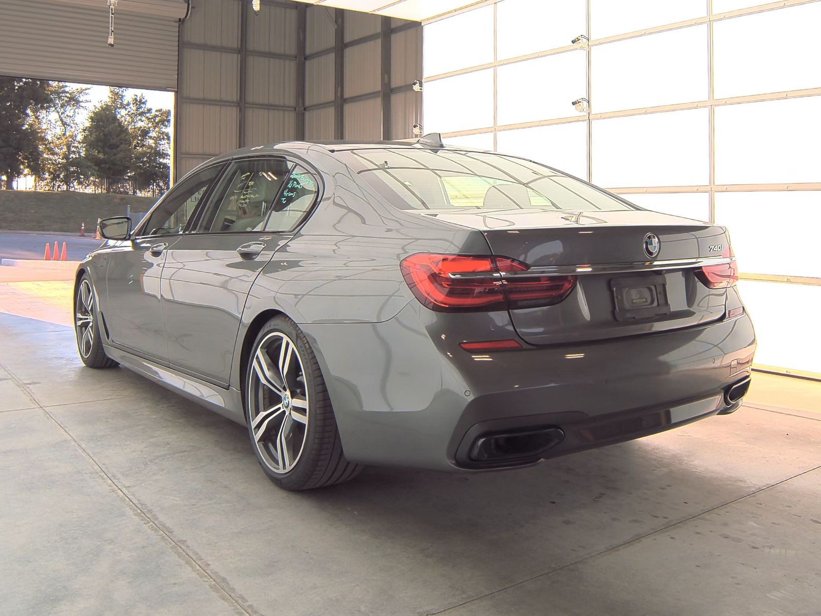 2016 BMW 7 Series 740i RWD