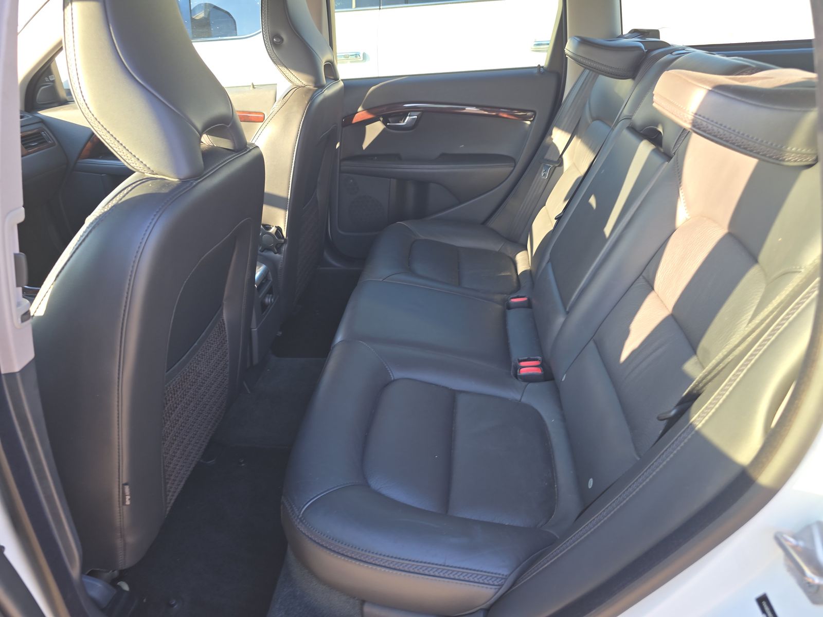 2015 Volvo XC70 T6 Platinum AWD