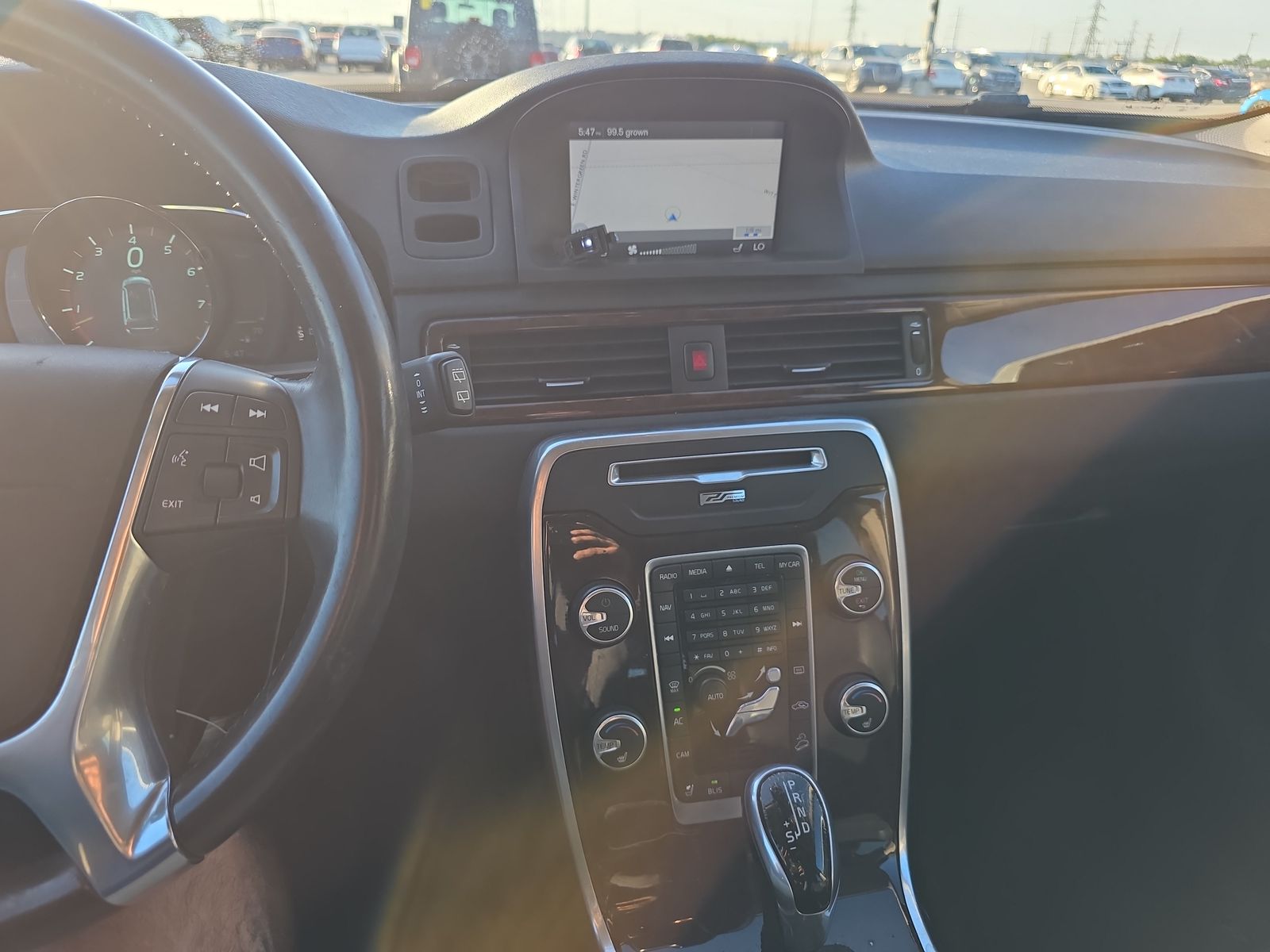 2015 Volvo XC70 T6 Platinum AWD