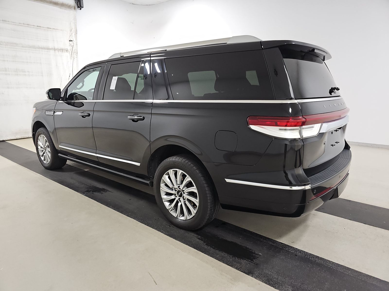 2022 Lincoln Navigator L Standard AWD