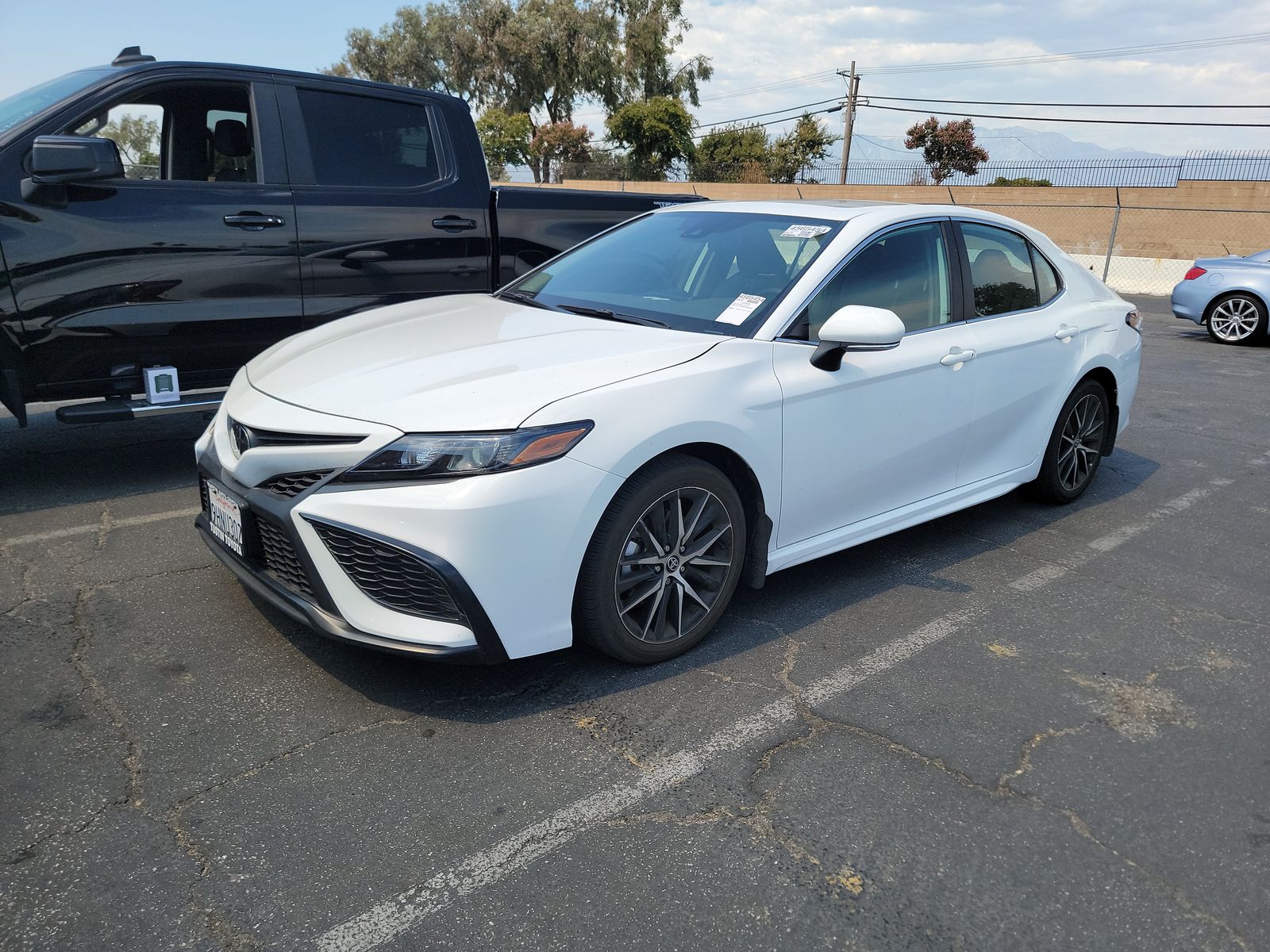2023 Toyota Camry SE