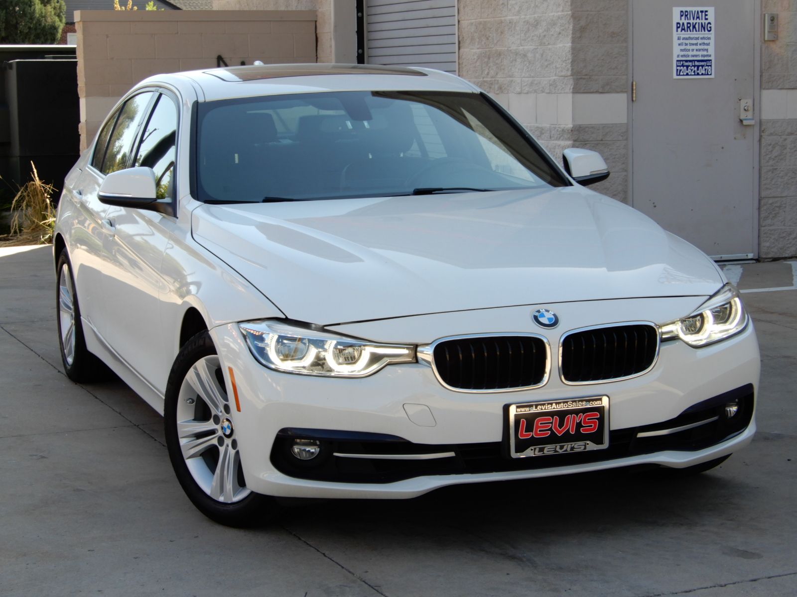 2018 BMW 3 Series Sedan 330i xDrive