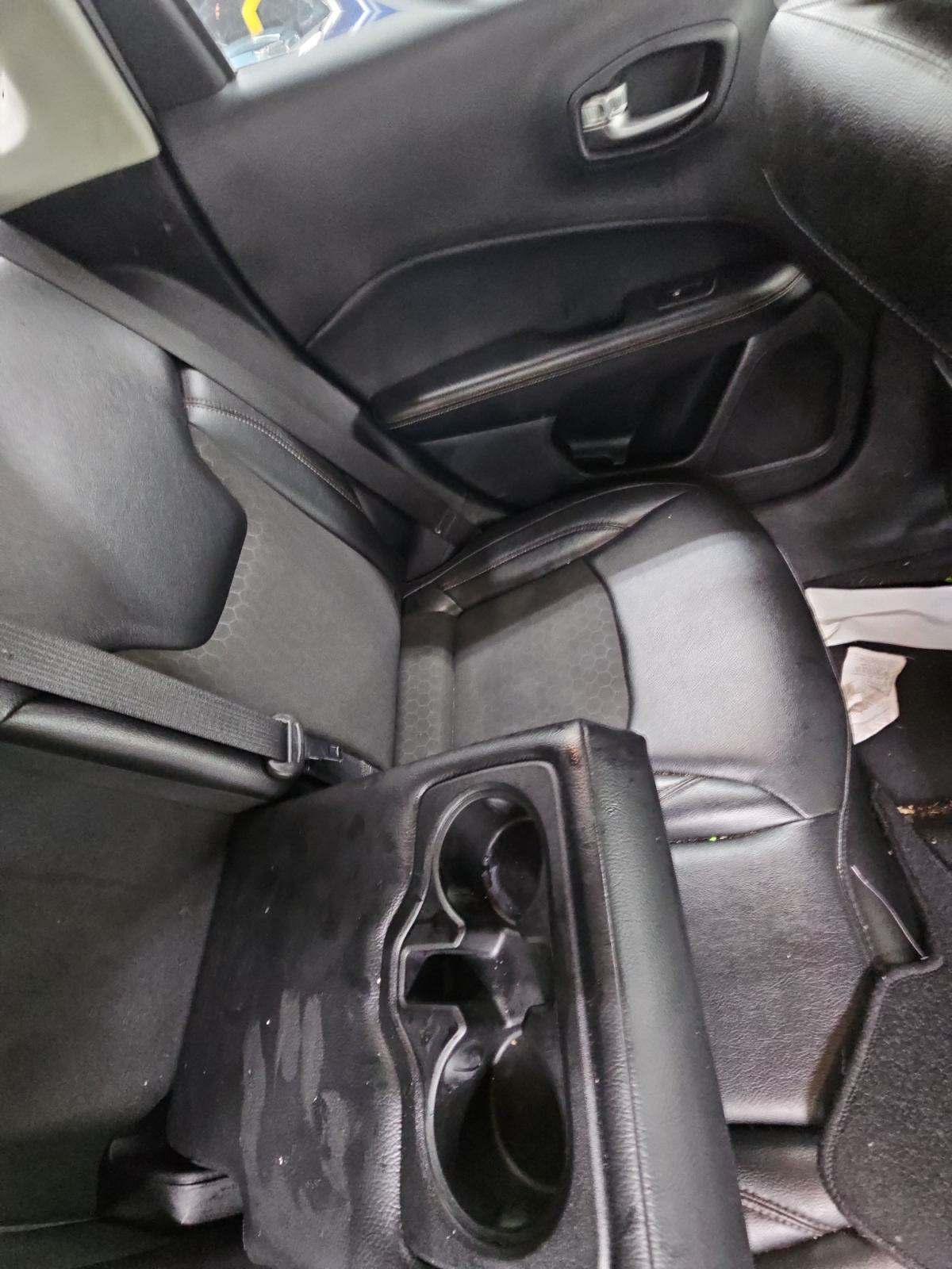 2018 Jeep Compass Latitude FWD