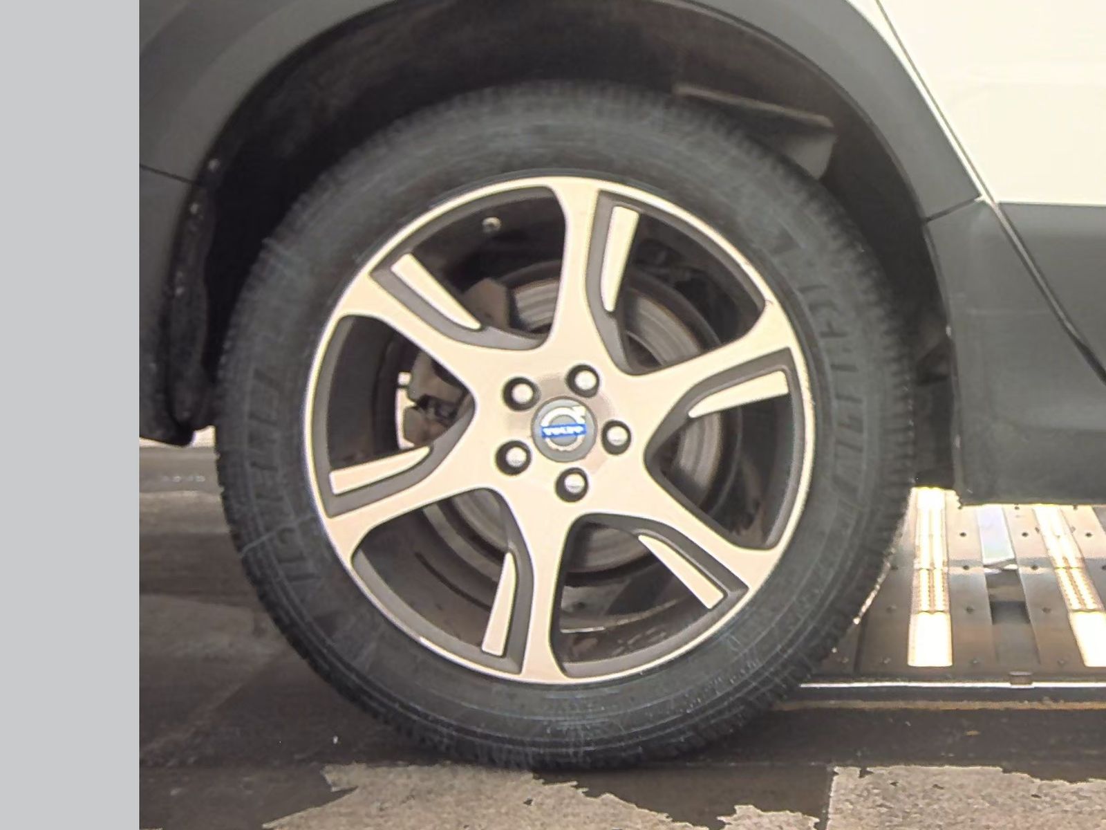 2015 Volvo XC70 T6 Platinum AWD