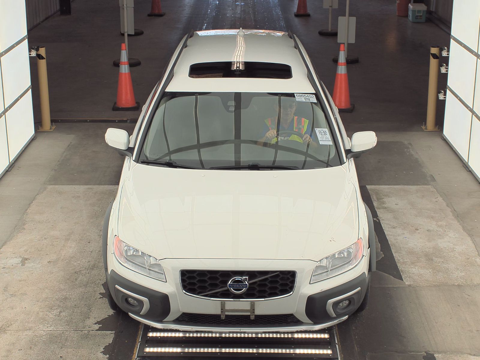2015 Volvo XC70 T6 Platinum AWD