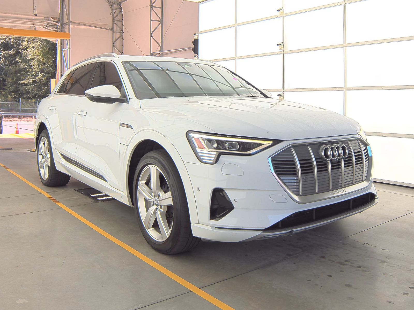 2019 Audi e-tron Premium Plus AWD