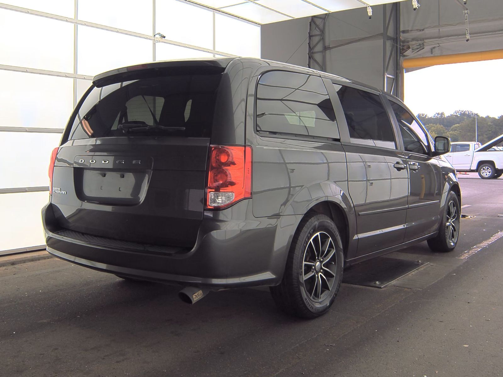 2015 Dodge Grand Caravan SXT FWD