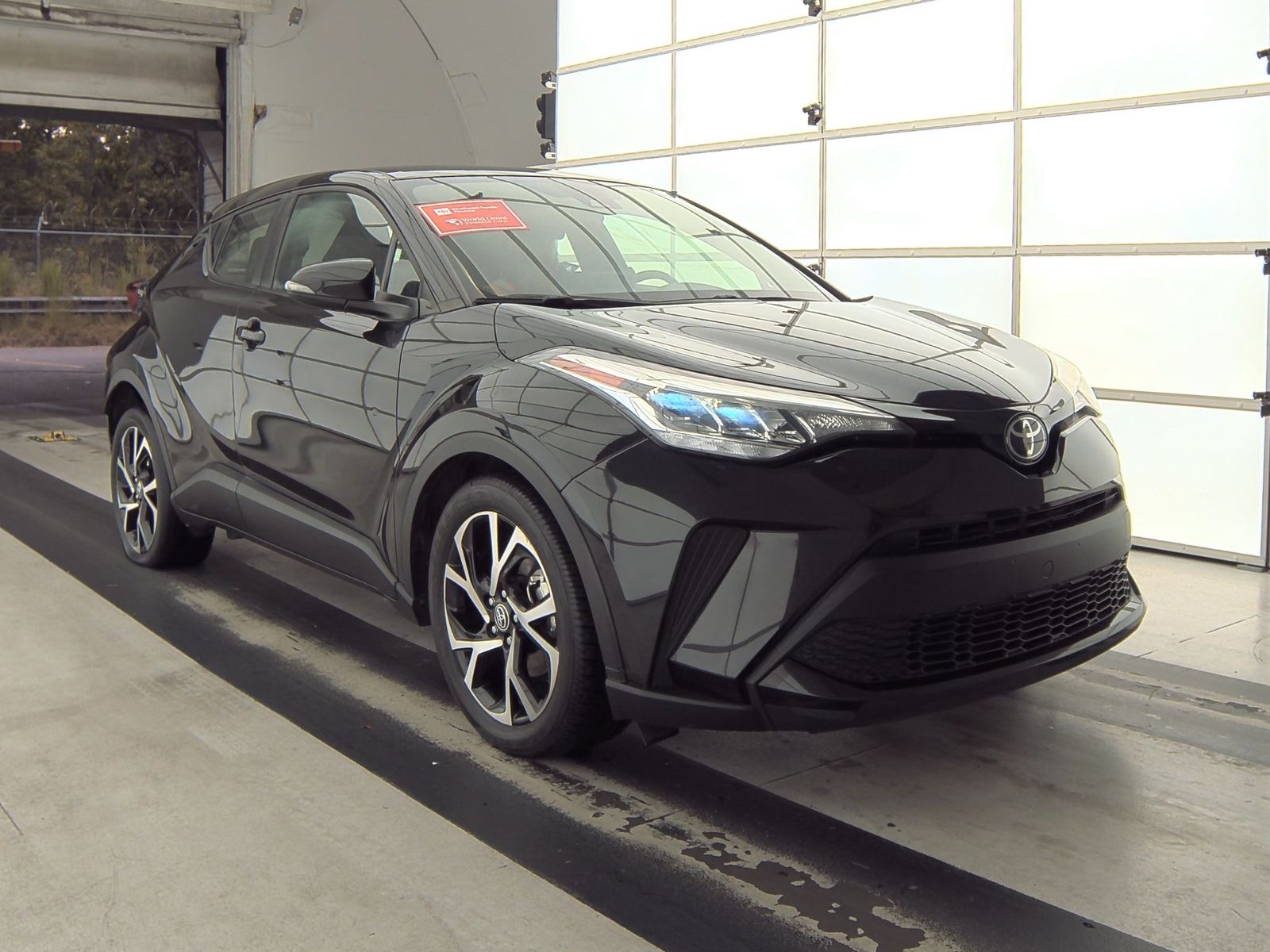 2021 Toyota C-HR XLE FWD