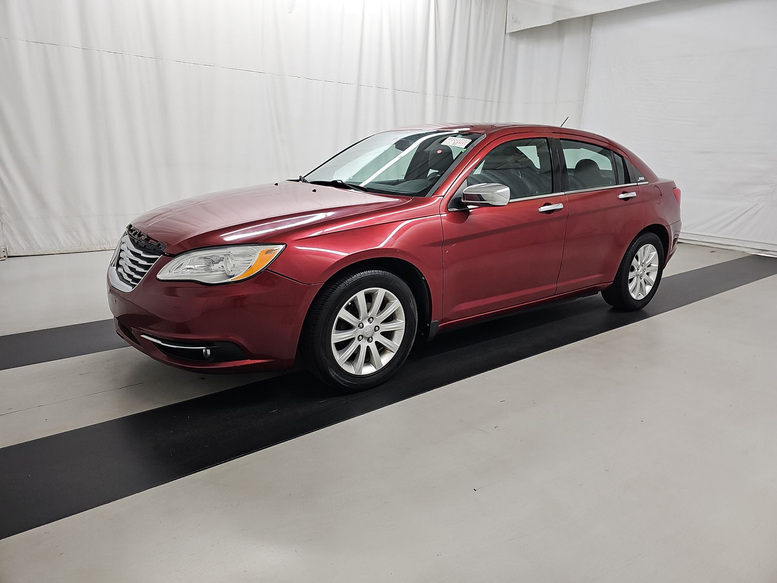 2013 Chrysler 200 Limited FWD