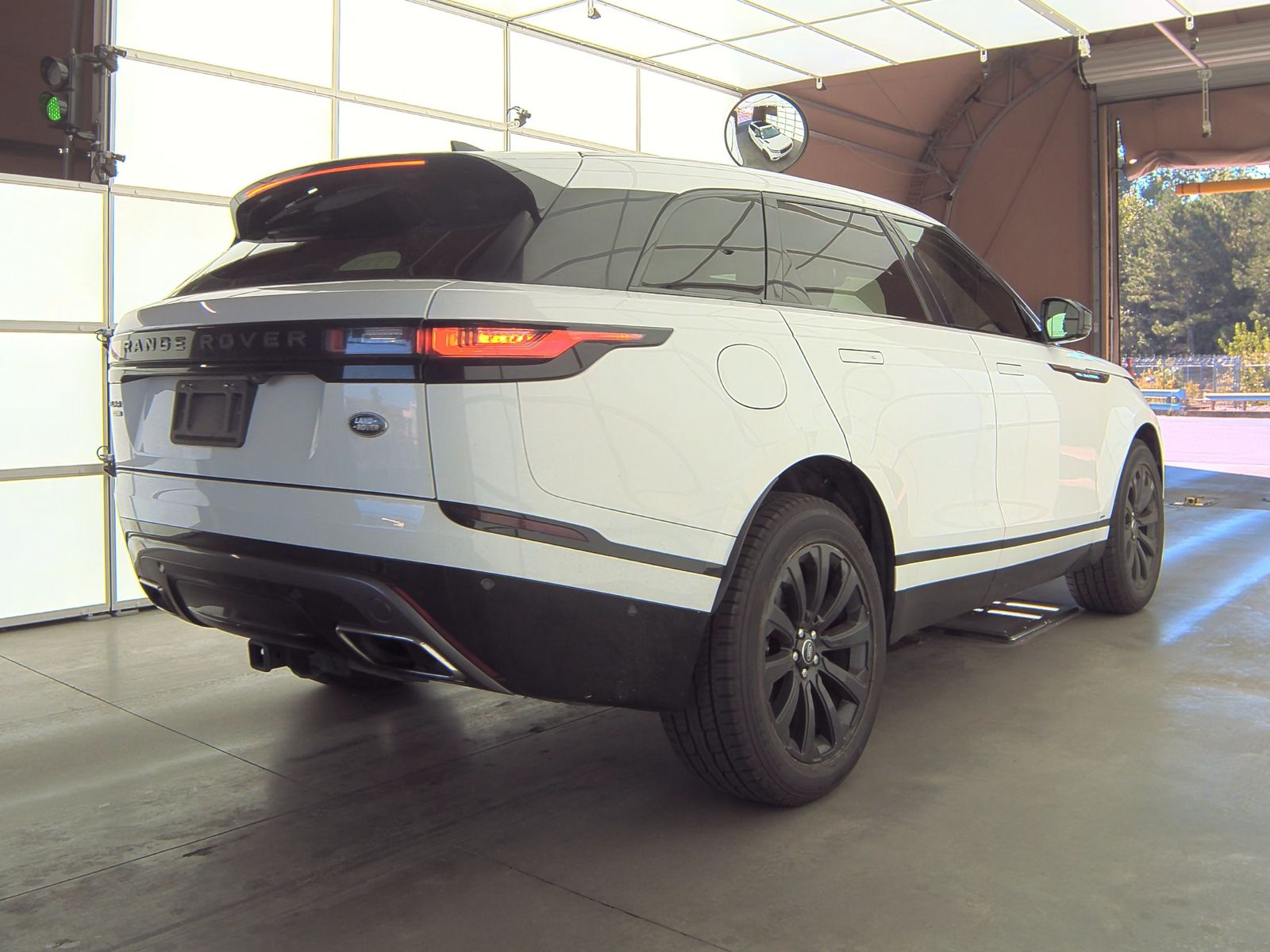 2018 Land Rover Range Rover Velar R-Dynamic SE AWD