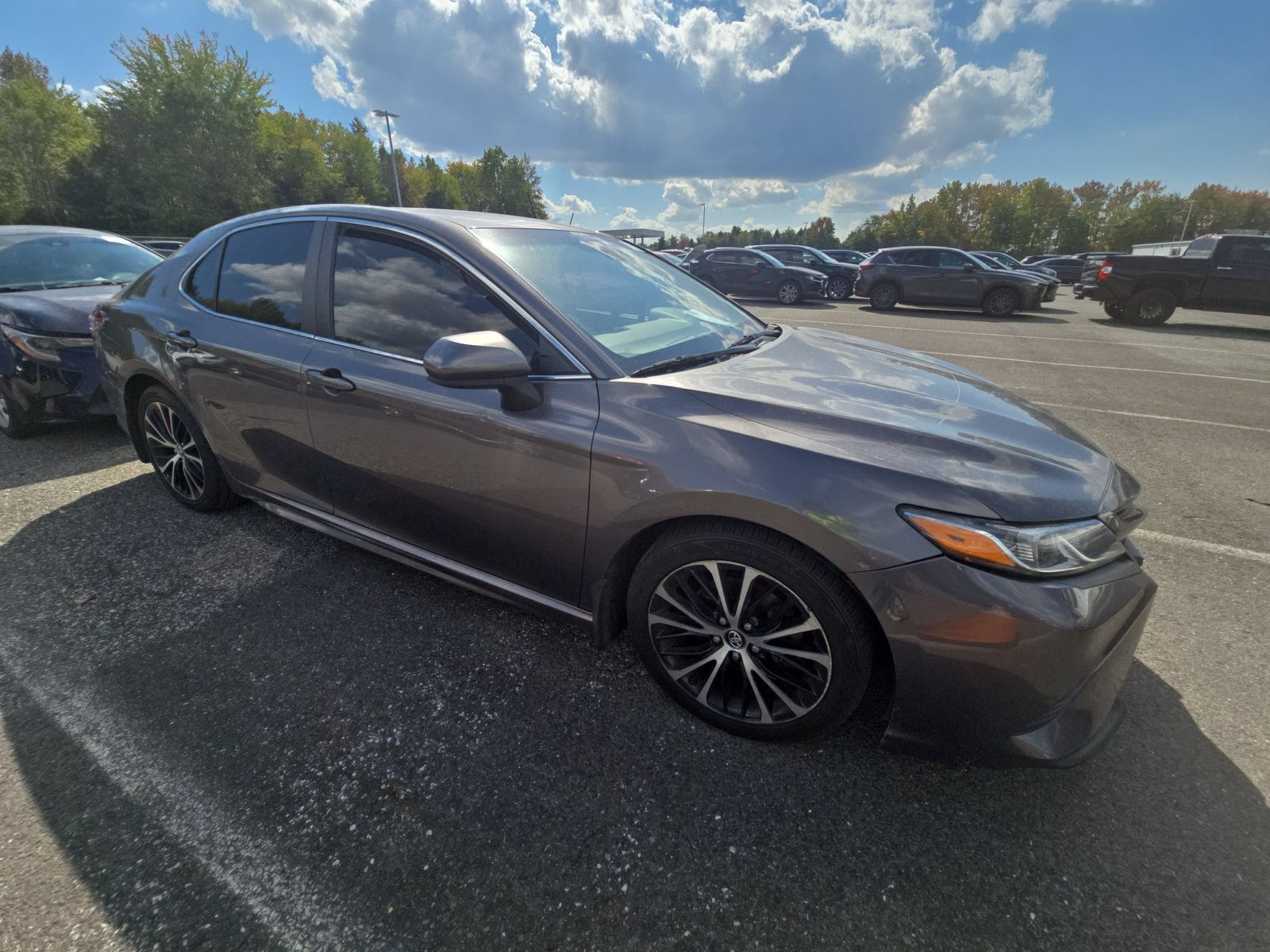 2018 Toyota Camry SE FWD