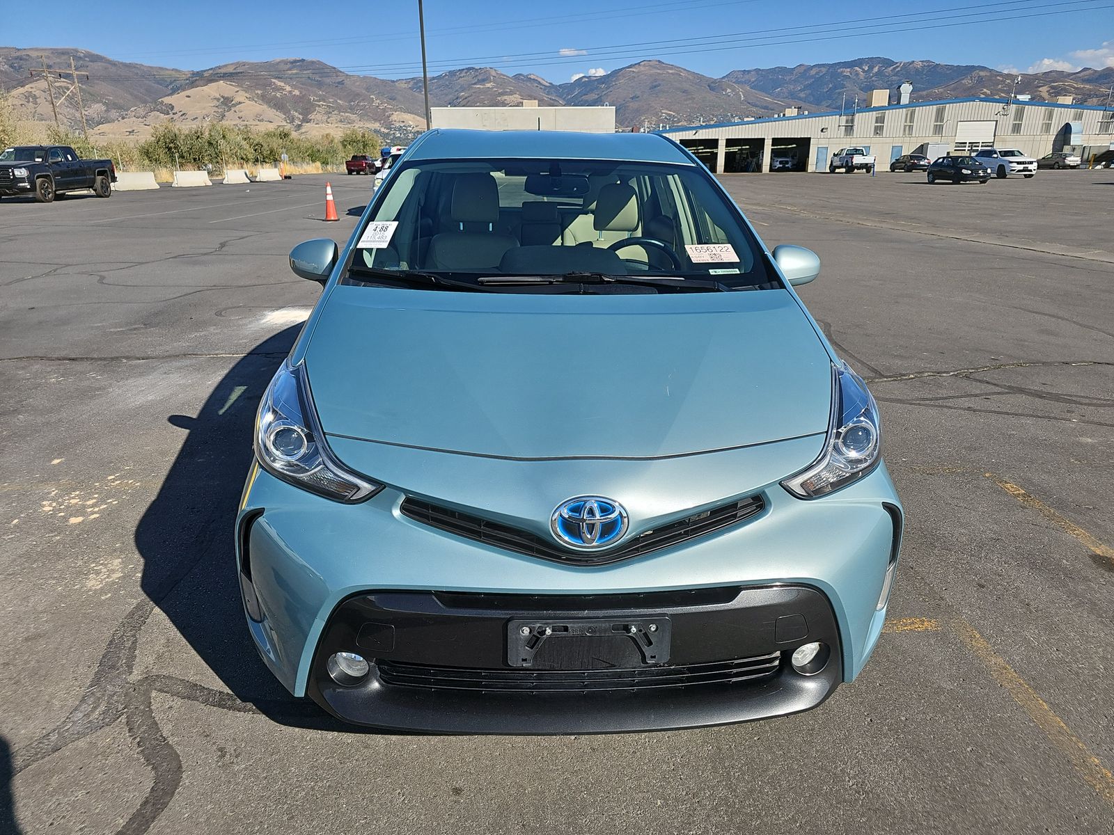 2015 Toyota Prius v Five FWD