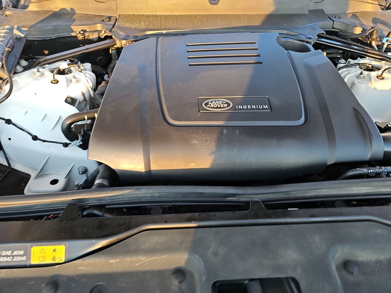 2022 Land Rover Discovery S R-Dynamic AWD