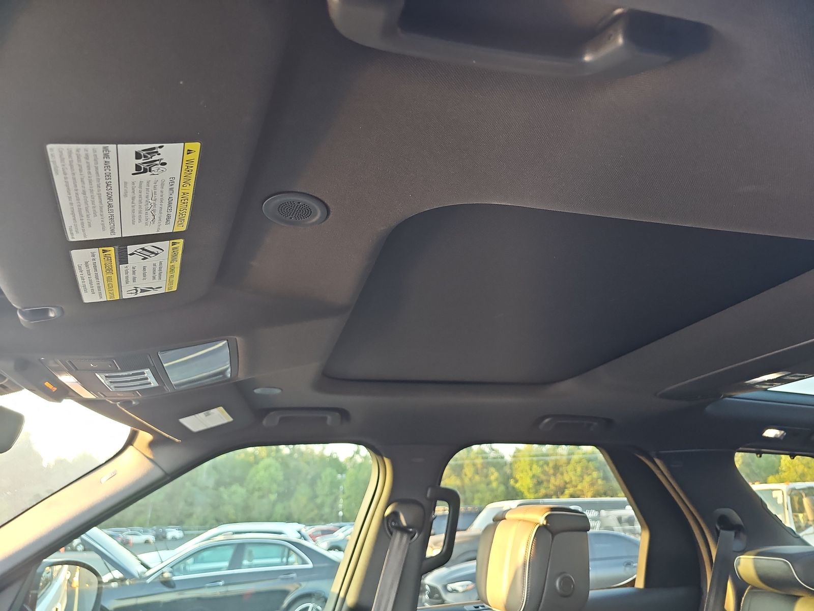 2022 Land Rover Discovery S R-Dynamic AWD