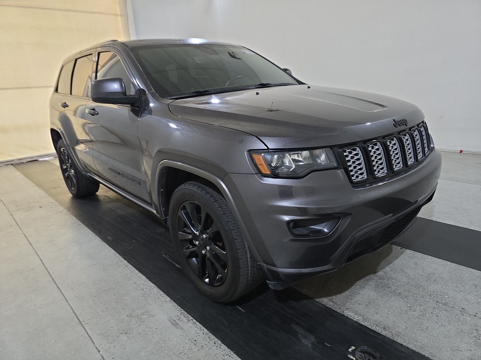 2018 Jeep Grand Cherokee Laredo Altitude Edition RWD