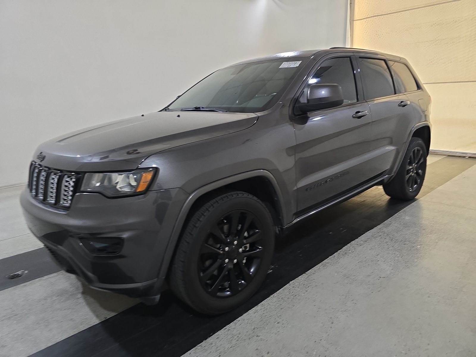 2018 Jeep Grand Cherokee Laredo Altitude Edition RWD