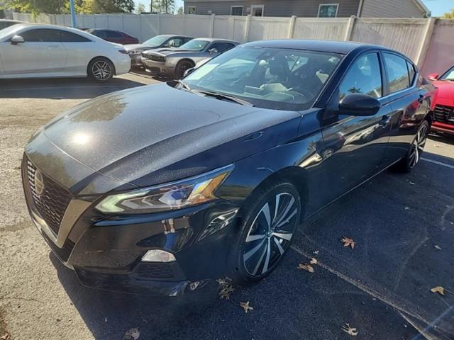 2022 Nissan Altima SR