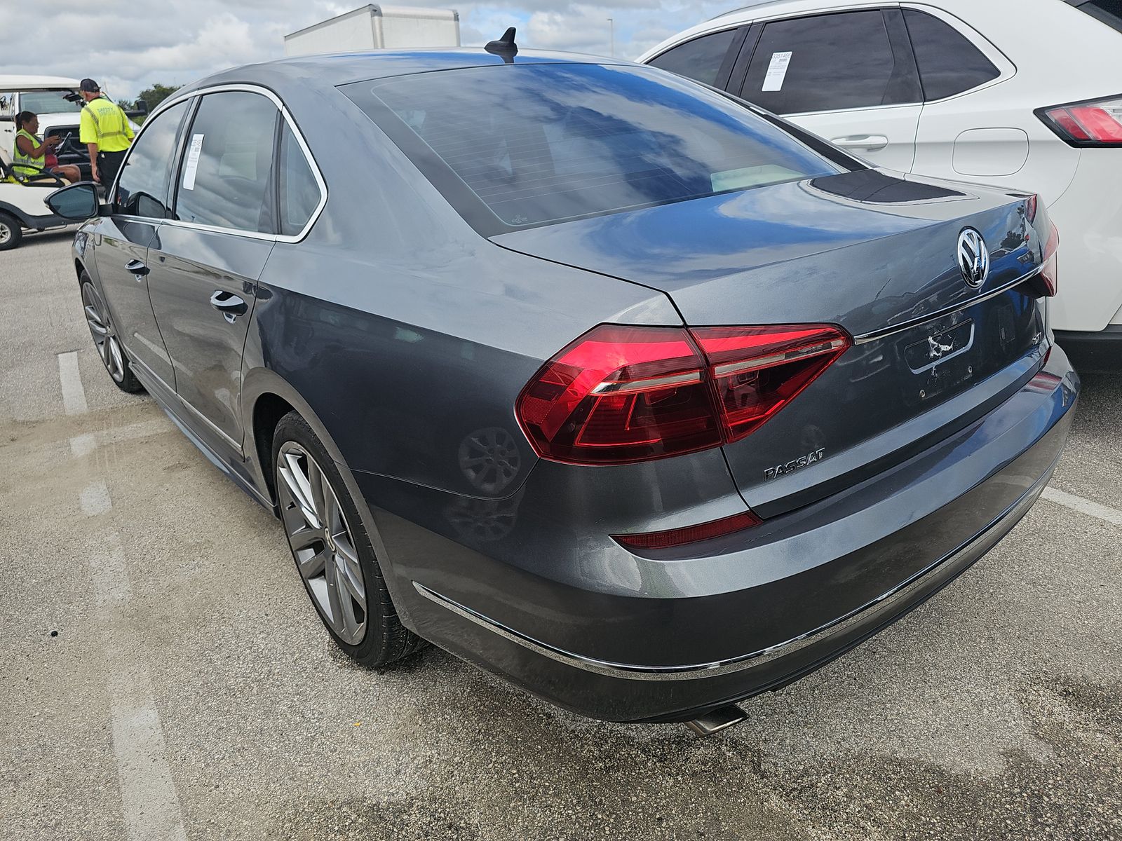 2017 Volkswagen Passat 1.8T R-Line FWD