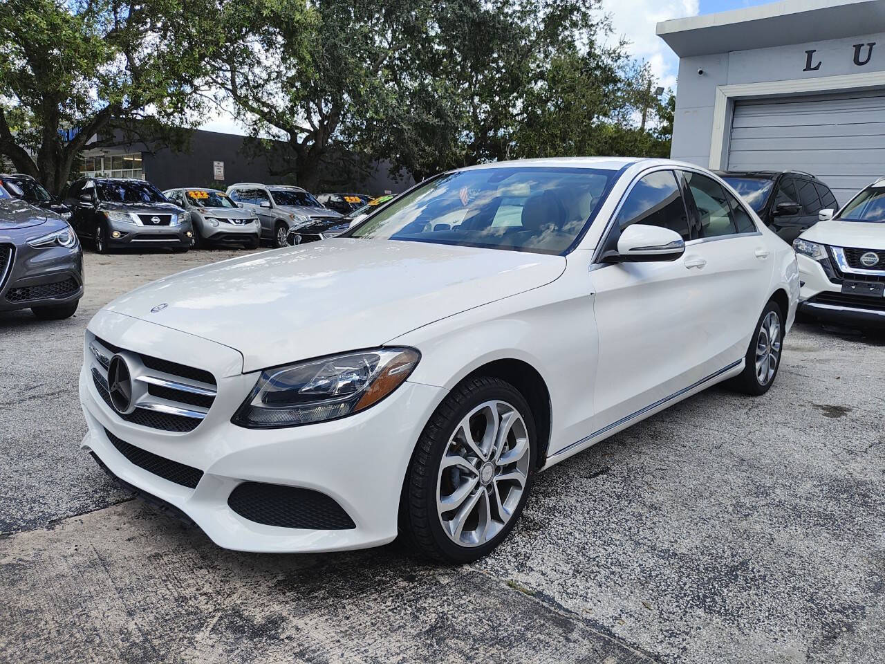 2015 Mercedes-Benz C 300 Sedan