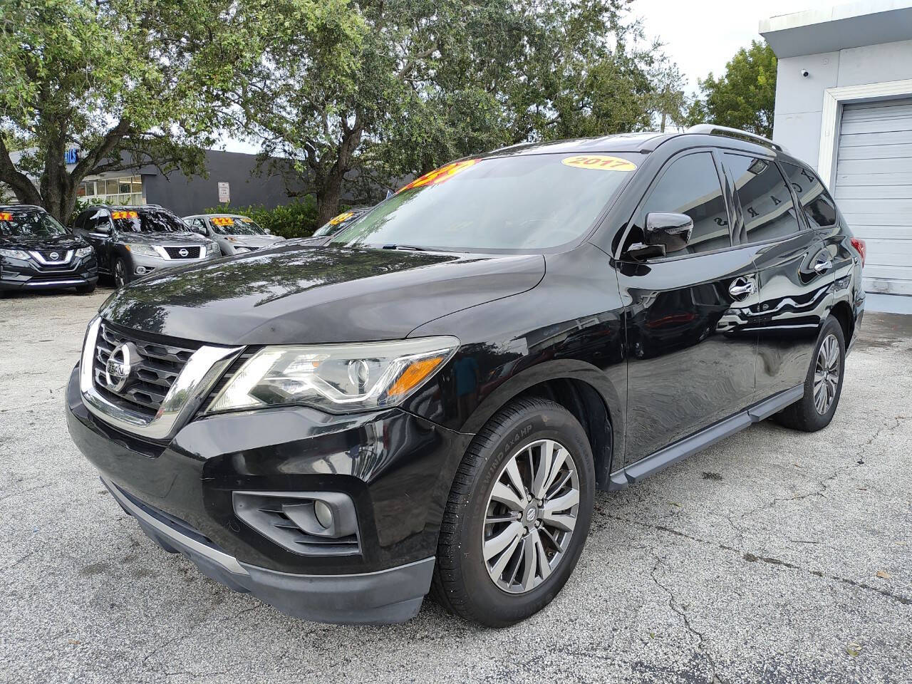 2018 Nissan Pathfinder SV