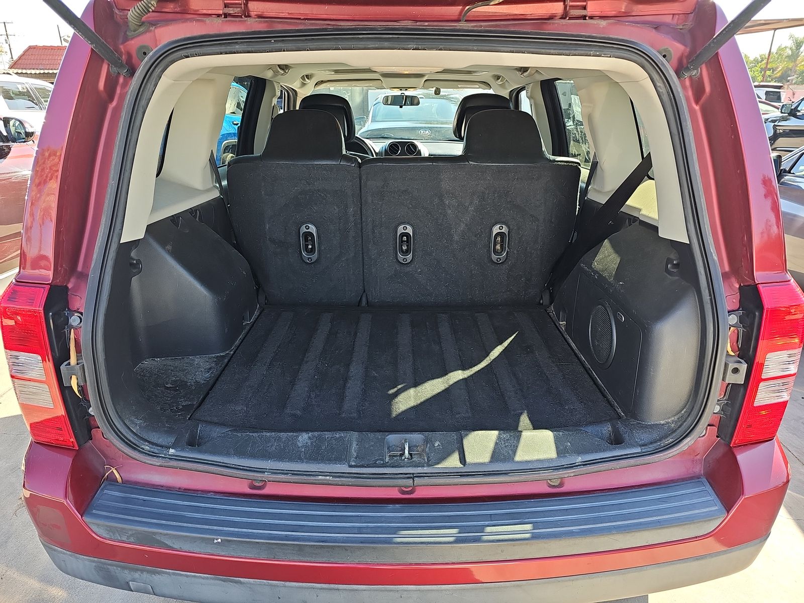 2014 Jeep Patriot Latitude FWD