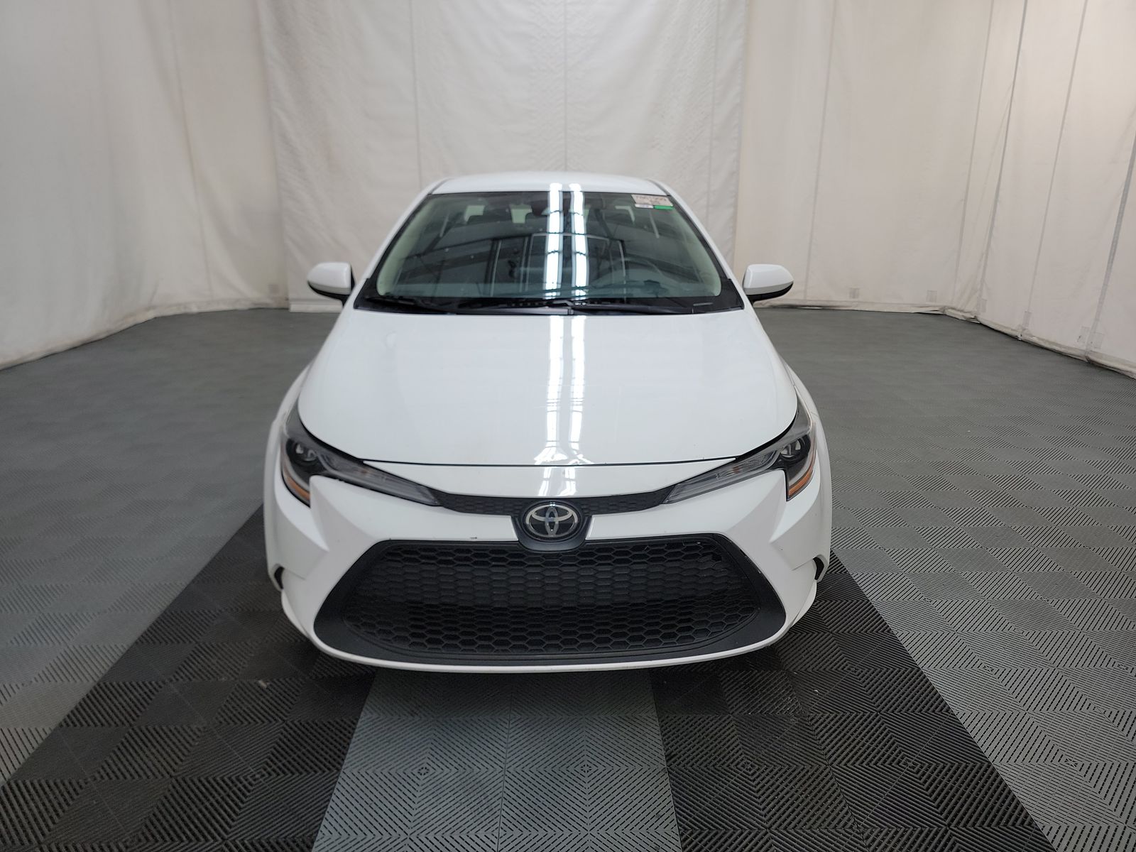 2020 Toyota Corolla LE FWD