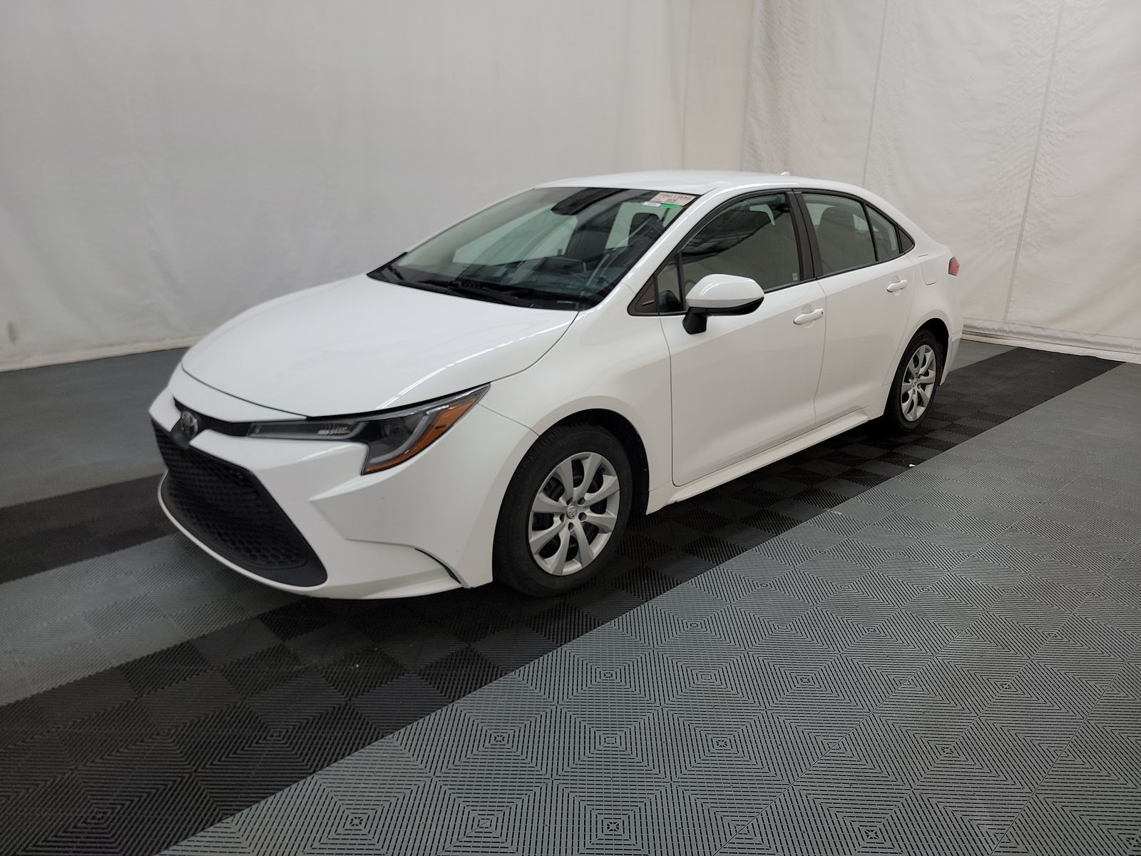 2020 Toyota Corolla LE FWD
