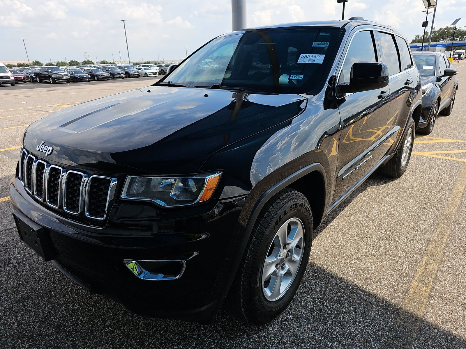 2017 Jeep Grand Cherokee Laredo