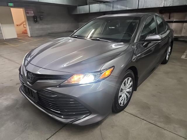 2018 Toyota Camry Hybrid LE