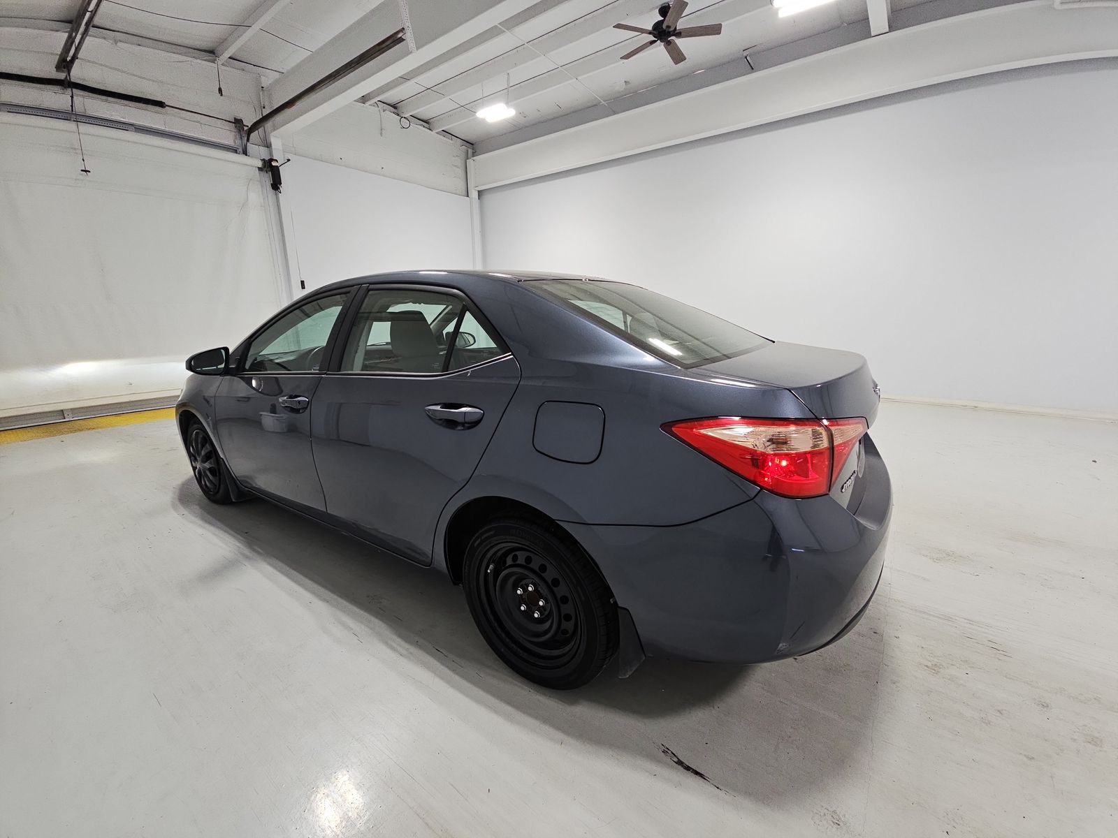 2018 Toyota Corolla LE FWD