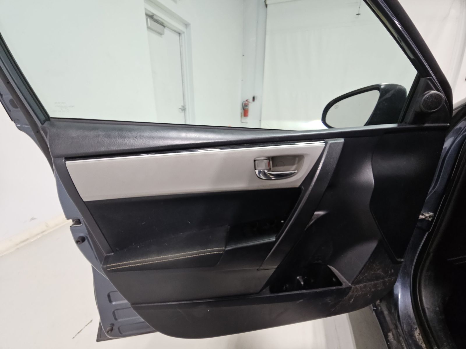2018 Toyota Corolla LE FWD