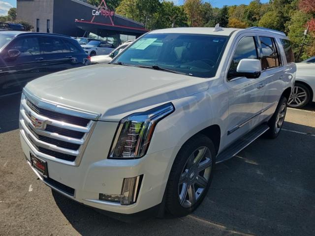 2019 Cadillac Escalade Luxury 1SB