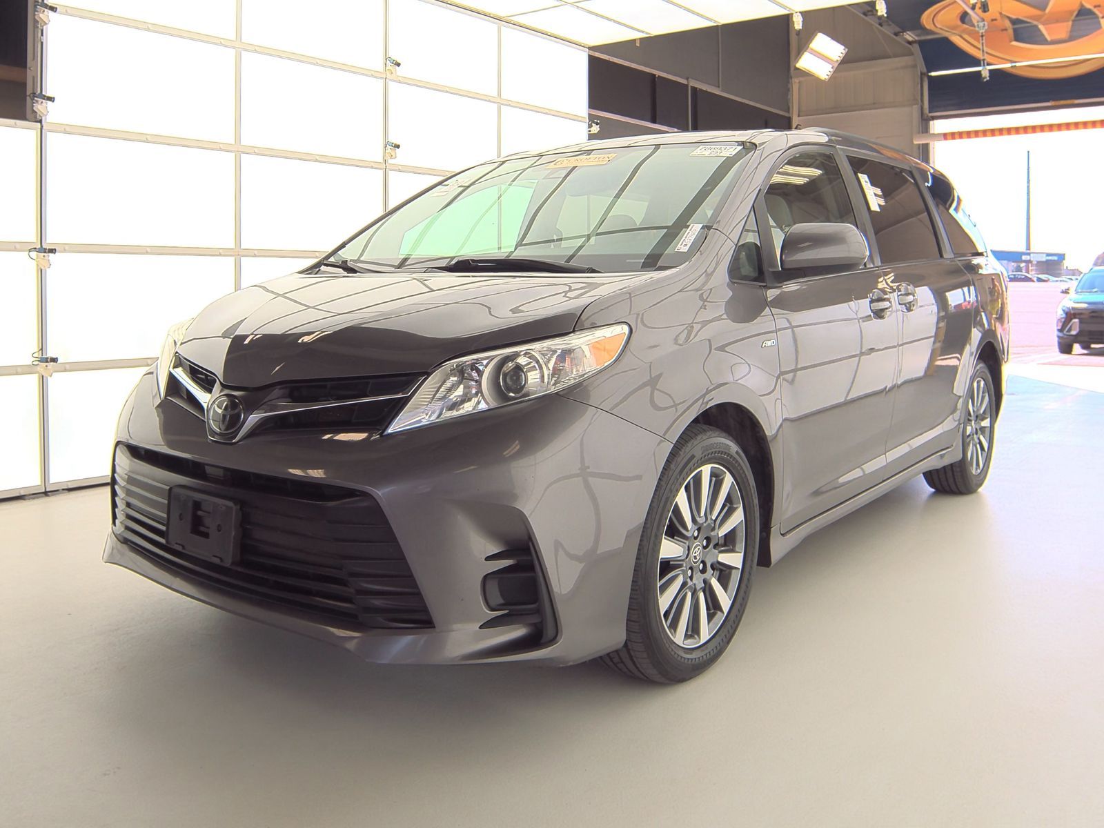 2020 Toyota Sienna LE 7-Passenger 119.3