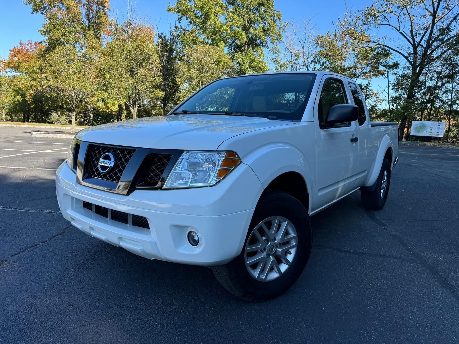 2014 Nissan Frontier SV Extended Cab Long Bed