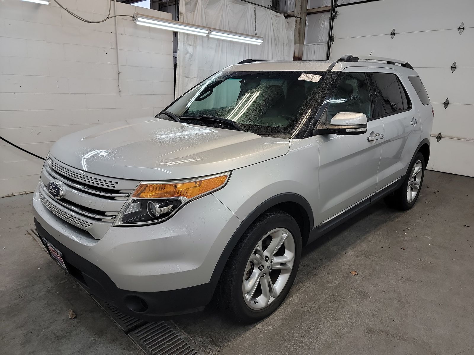 FORD EXPLORER - 1