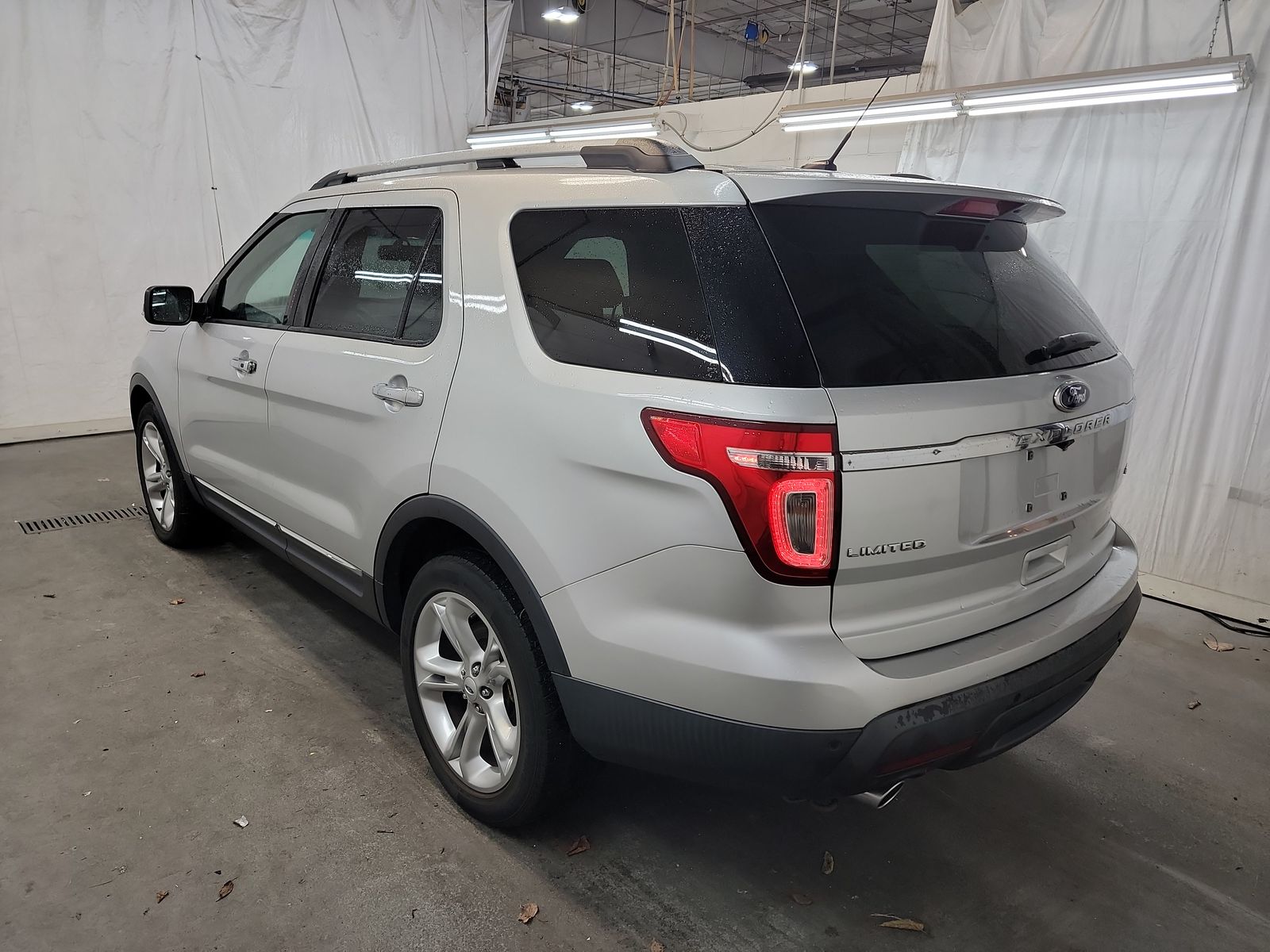 FORD EXPLORER - 7