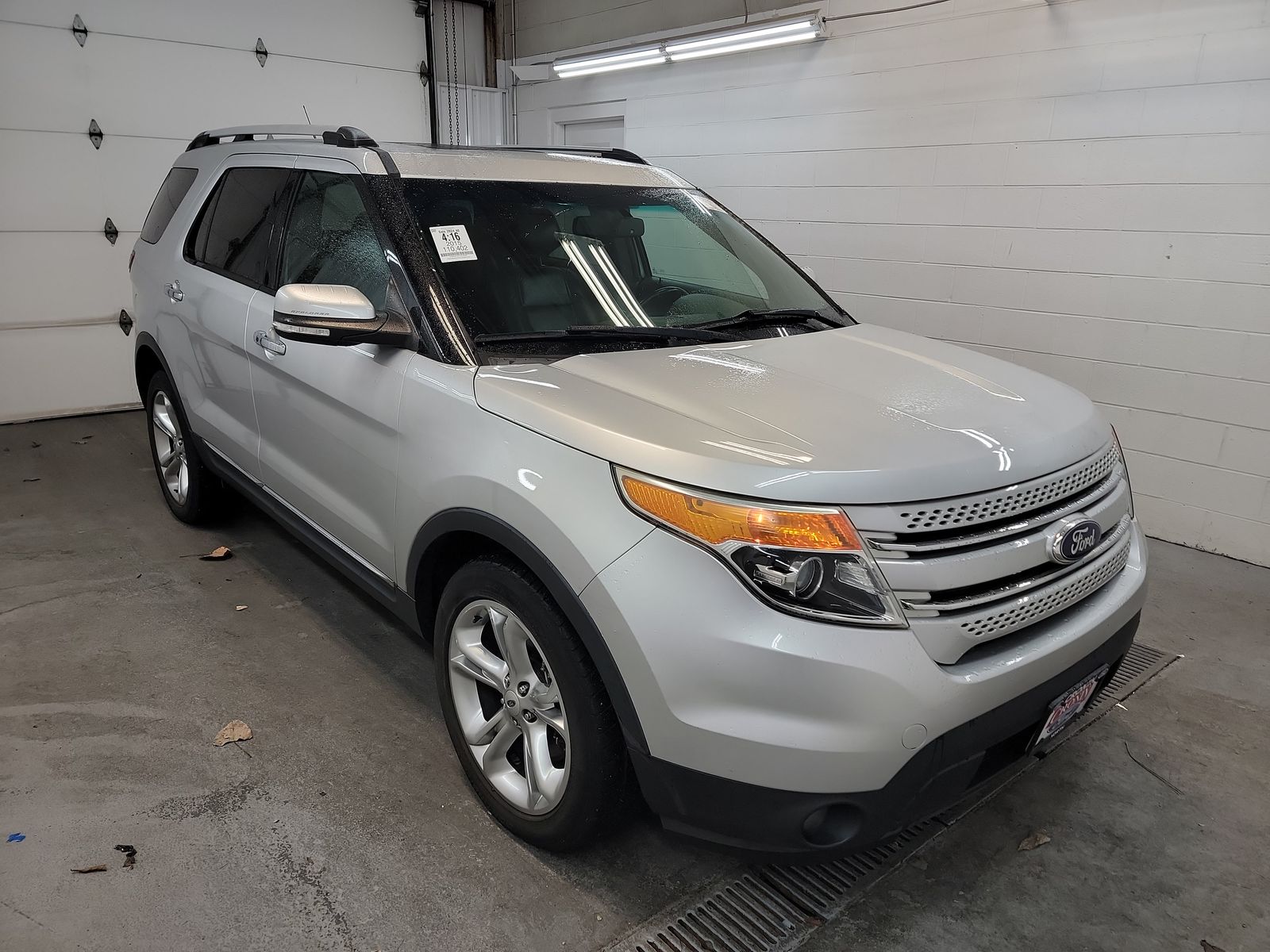 FORD EXPLORER - 4