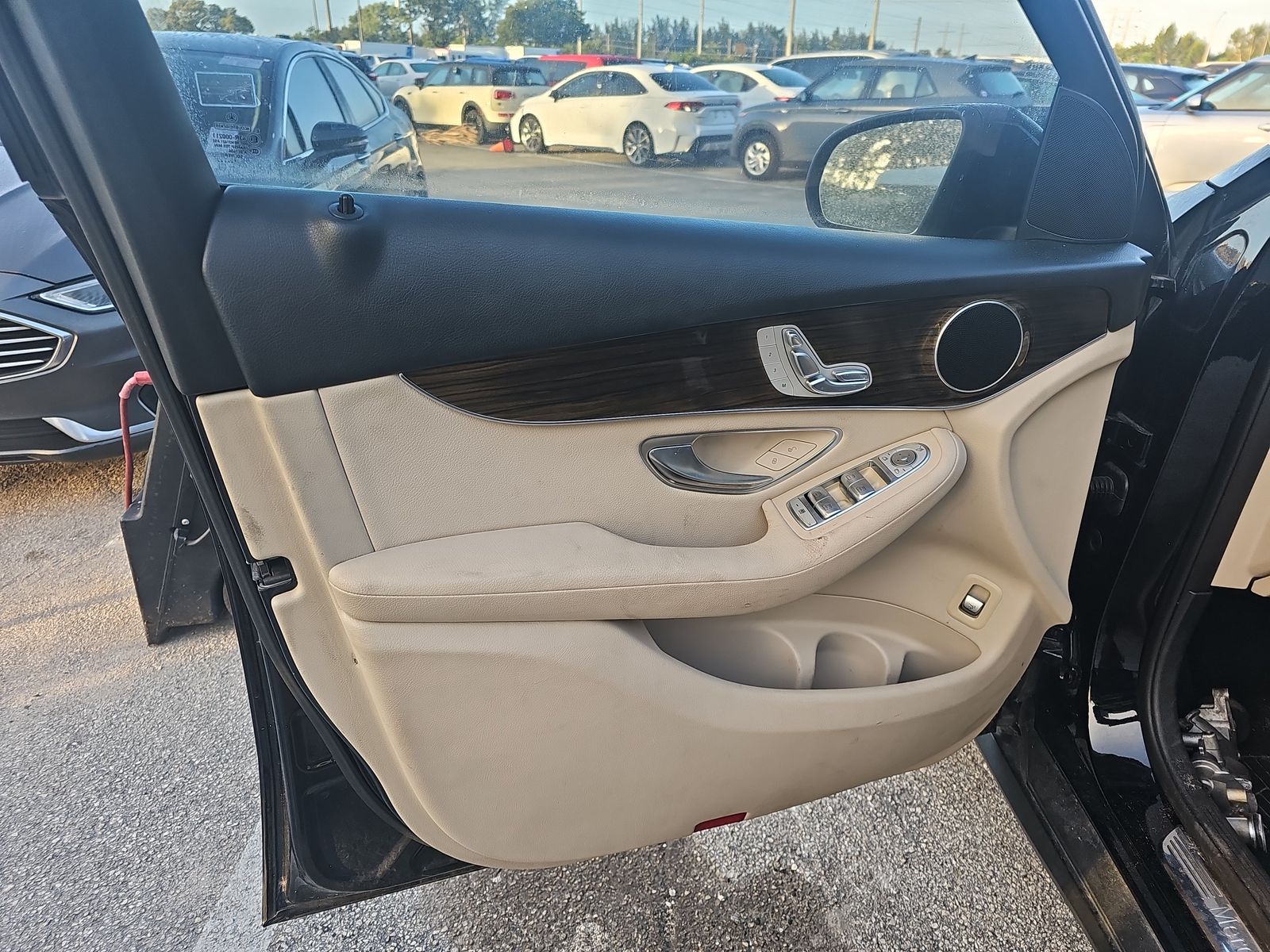 2017 Mercedes-Benz GLC GLC 300 RWD