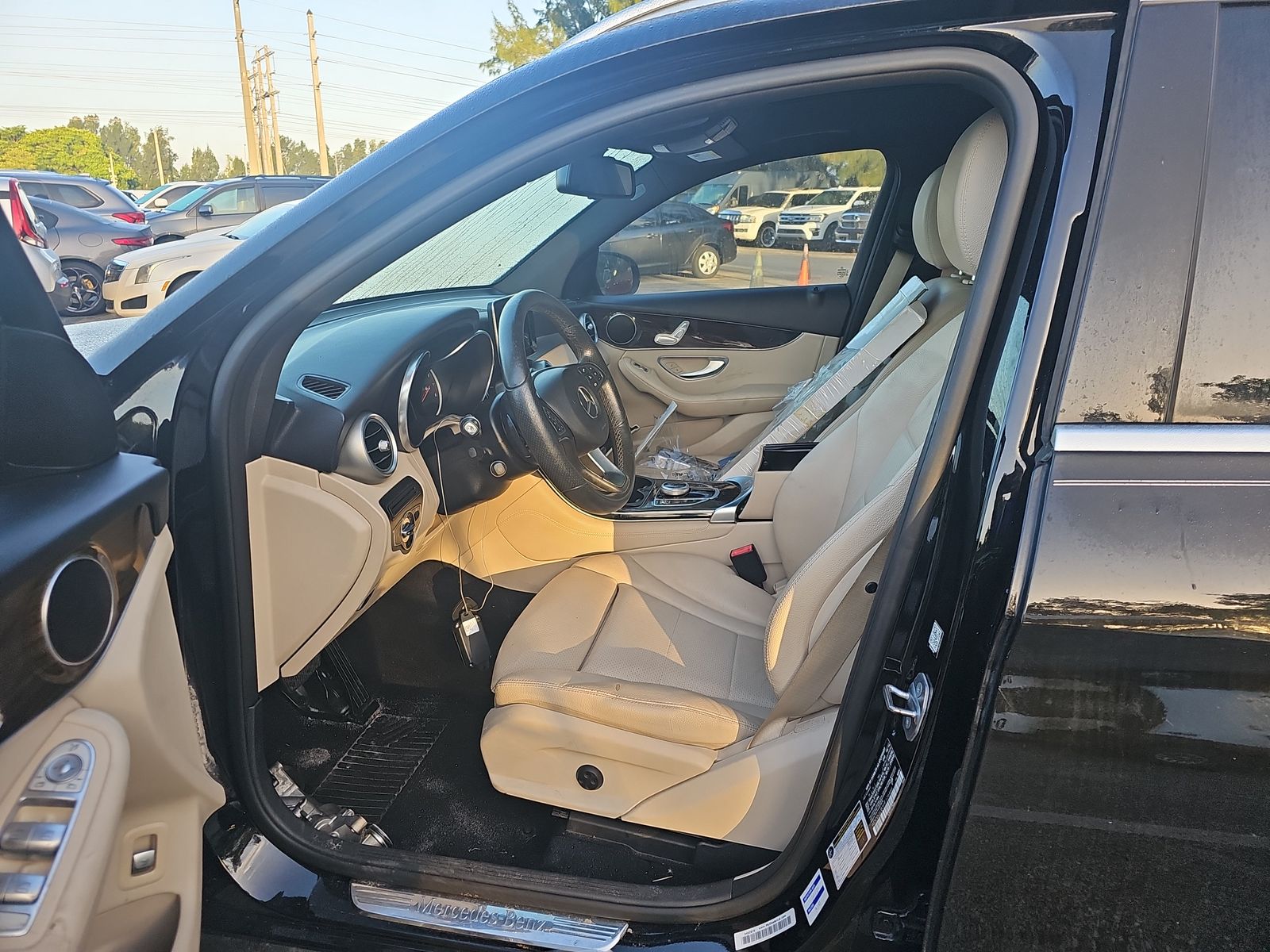 2017 Mercedes-Benz GLC GLC 300 RWD