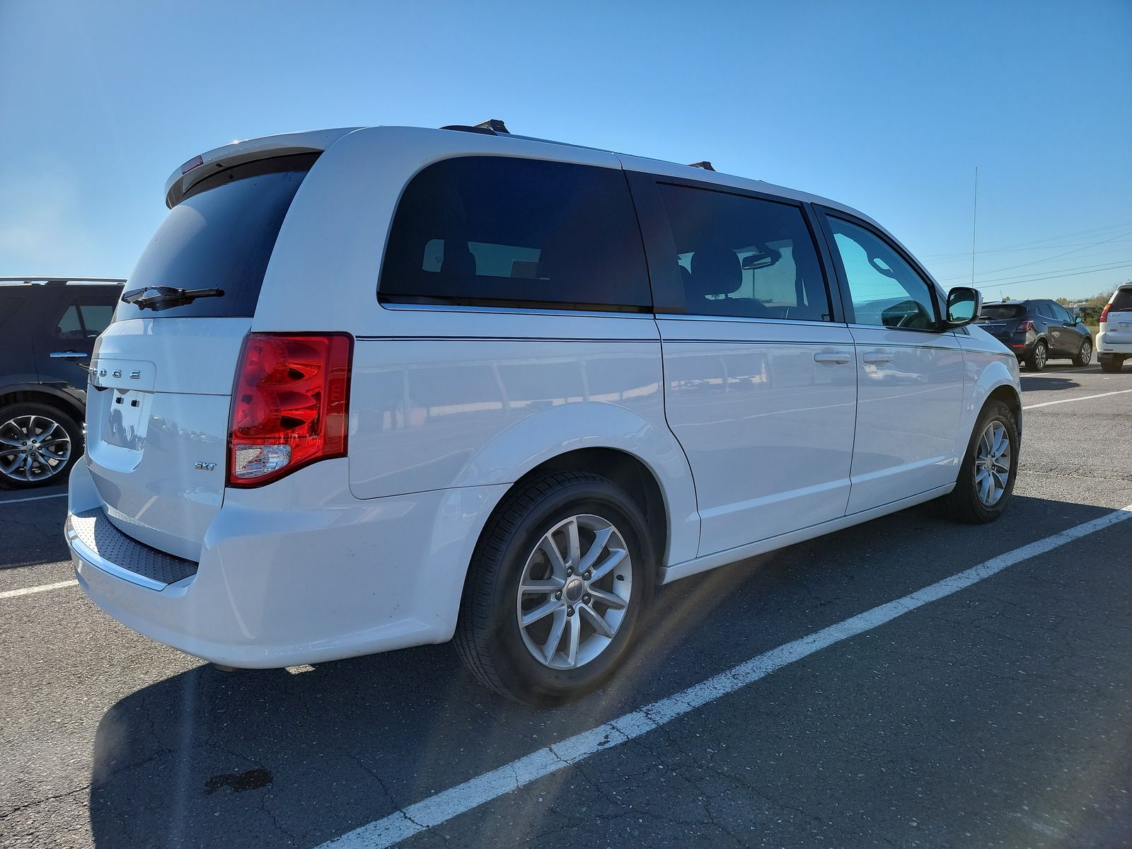 2020 Dodge Grand Caravan SXT FWD