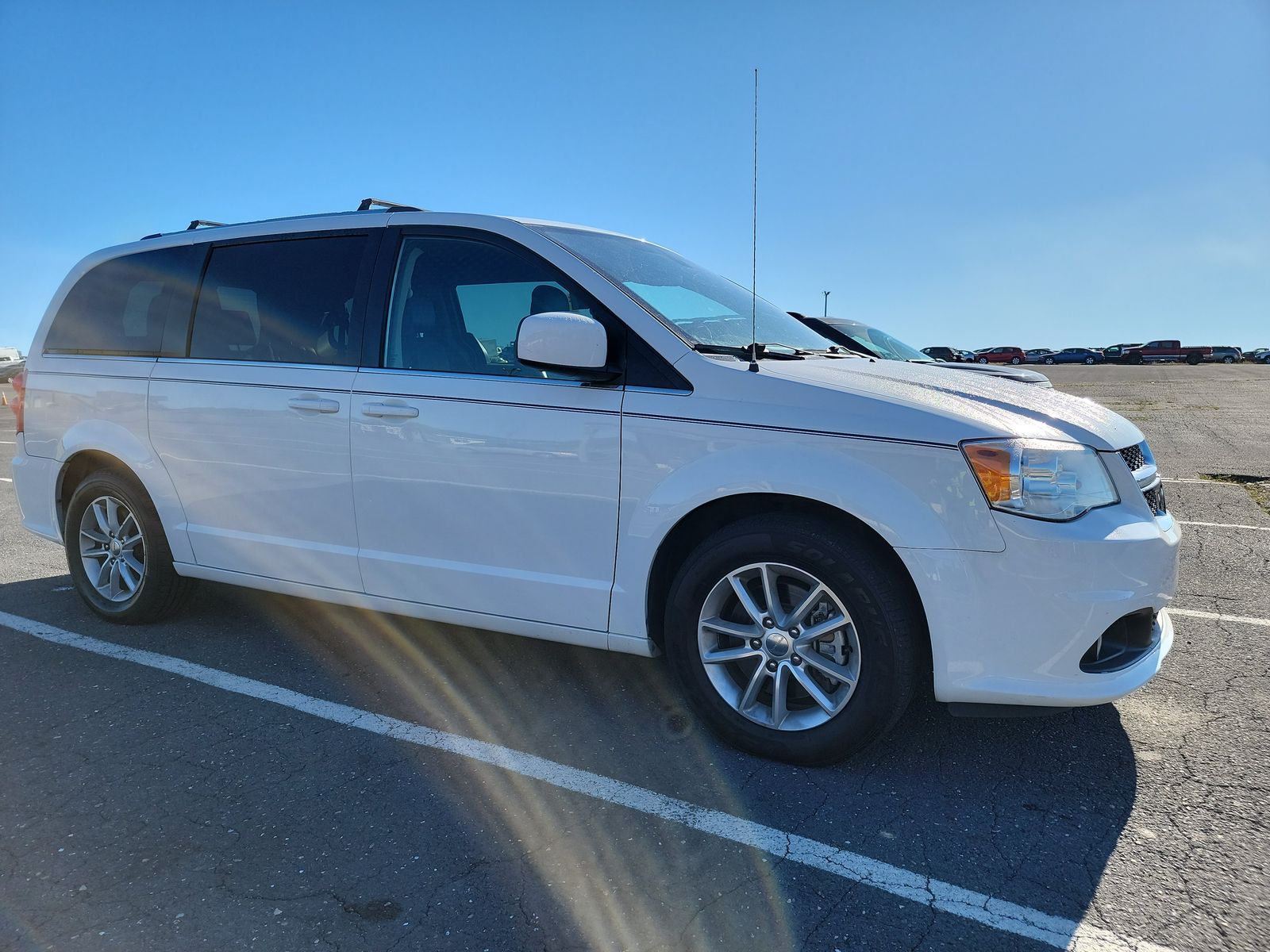 2020 Dodge Grand Caravan SXT FWD